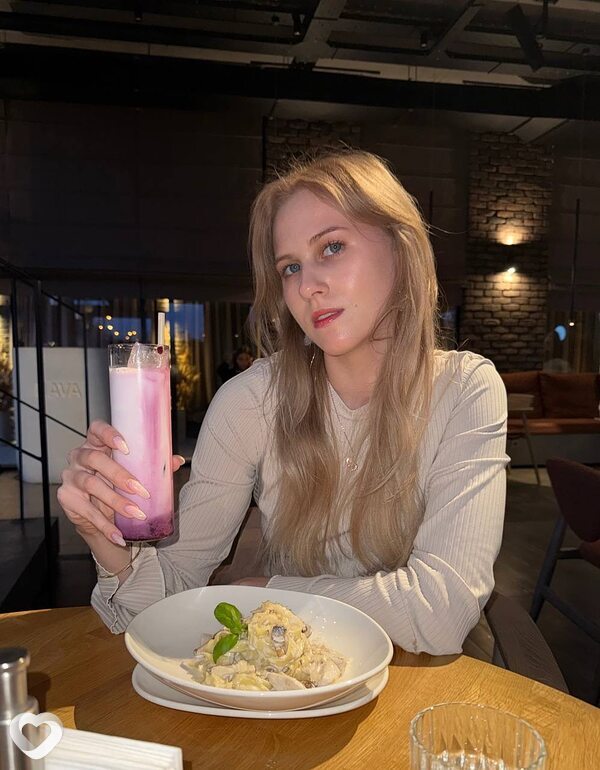 Ева, 21, Москве — анкета №3073900