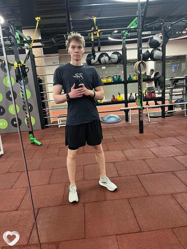 Кирилл, 21, Челябинске — анкета №3074110