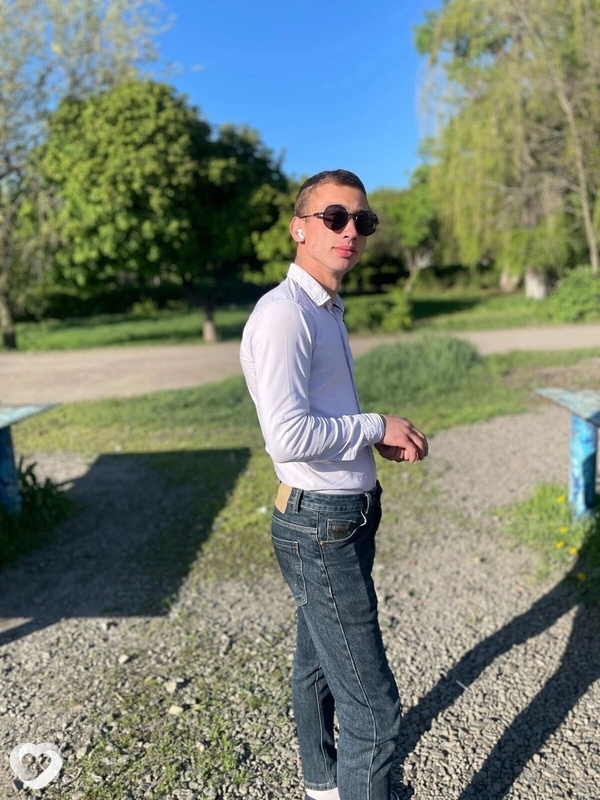 Александр, 27, Шахтах — анкета №3074079