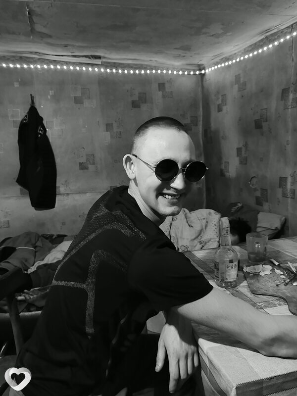 Эрик, 27, Ангарске — анкета №3074680