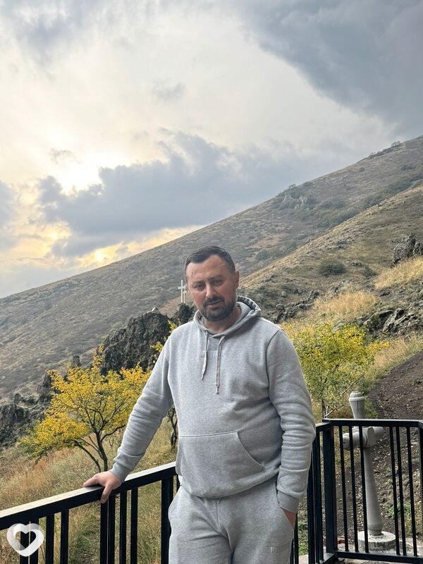 Arman, Краков