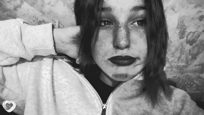 Анюта, 19, Липецке — анкета №3076632