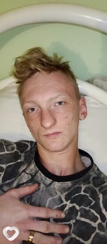 Иван, 21, Кургане — анкета №3077310