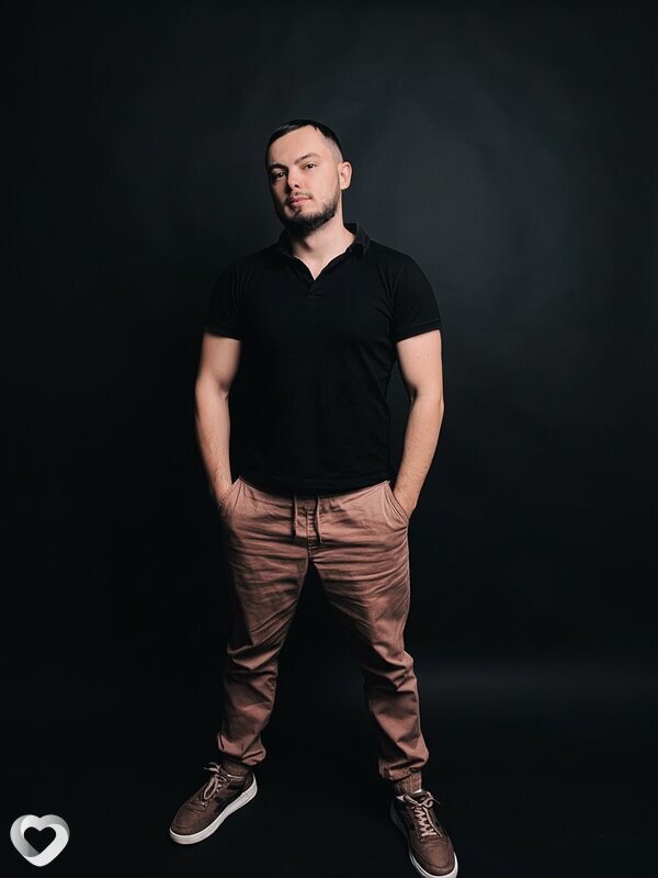 Ivan, 26, Киеве — анкета №3077521