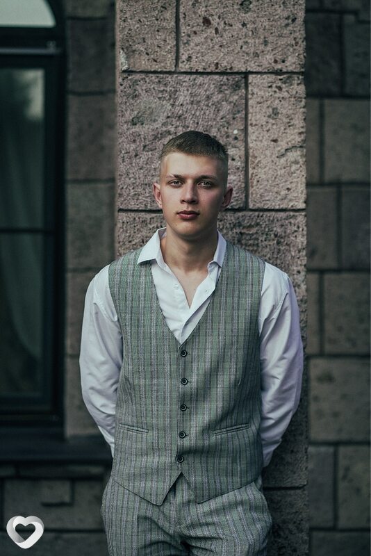 Илья, 21, Ессентуках — анкета №3078627