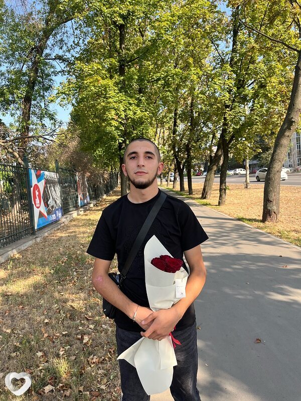 Роман, 19, Макеевке — анкета №3078585