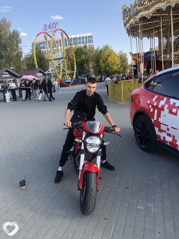 Андрей, 19, Новосибирске — анкета №3079251