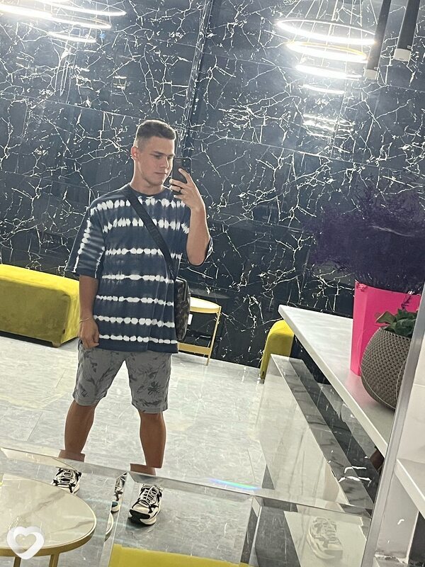 Дмитрий, 18, Санкт-Петербурге — анкета №3080185