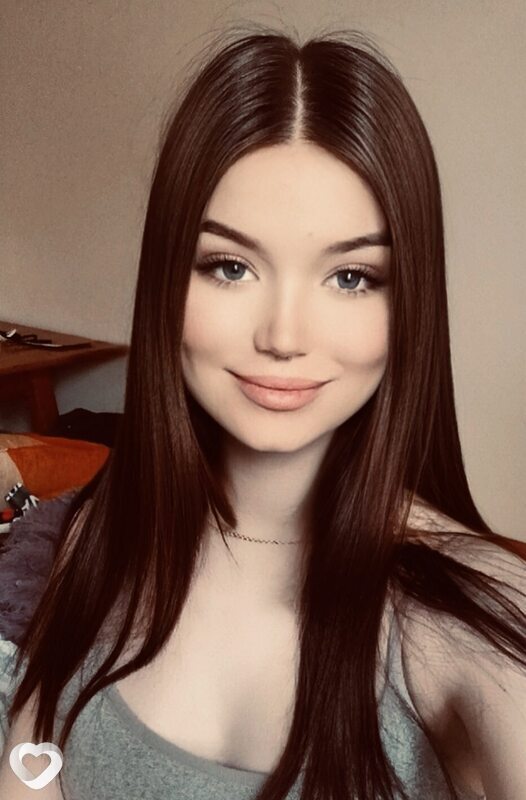 Юля, 22, Краков — анкета №3079880