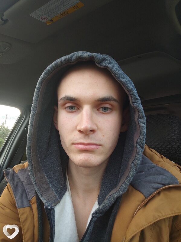 Максим, 21, Ростове-на-Дону — анкета №3082451