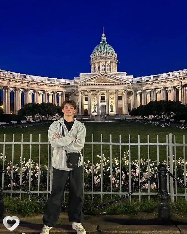 Даня, 20, Москве — анкета №3083465