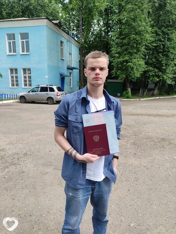 Александр, 19, Ярославле — анкета №3083481