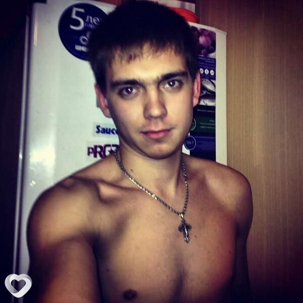 Артём, 22, Оренбурге — анкета №3084319