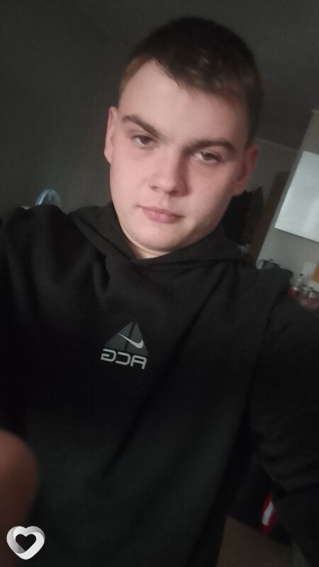 Данила, 20, Томске — анкета №3084888
