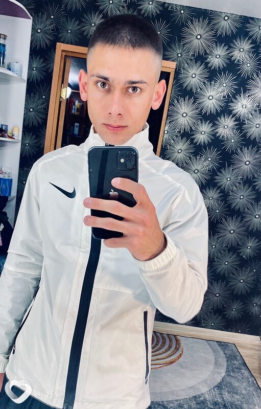 Александр, 19, Хабаровске — анкета №3085116