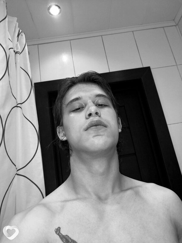 Василий, 22, Алуште — анкета №3085221