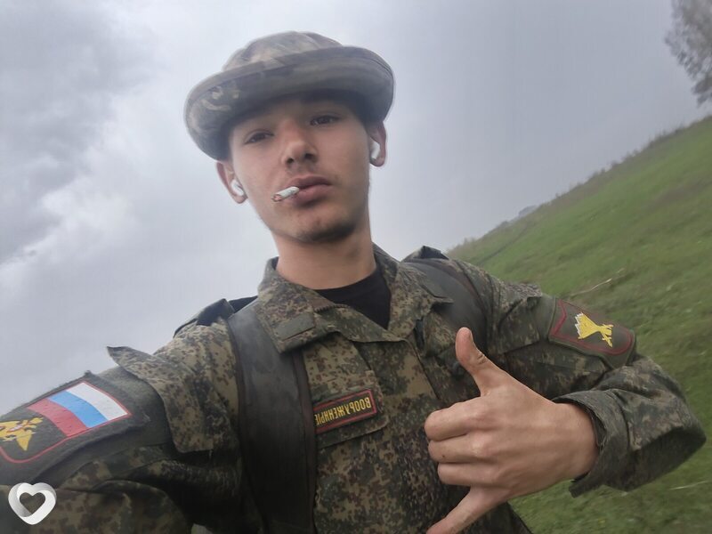 Лёня, 20, Бийске — анкета №3085646