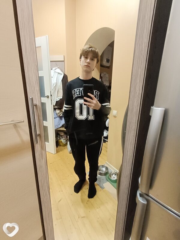 Андрей, 19, Бресте — анкета №3087354