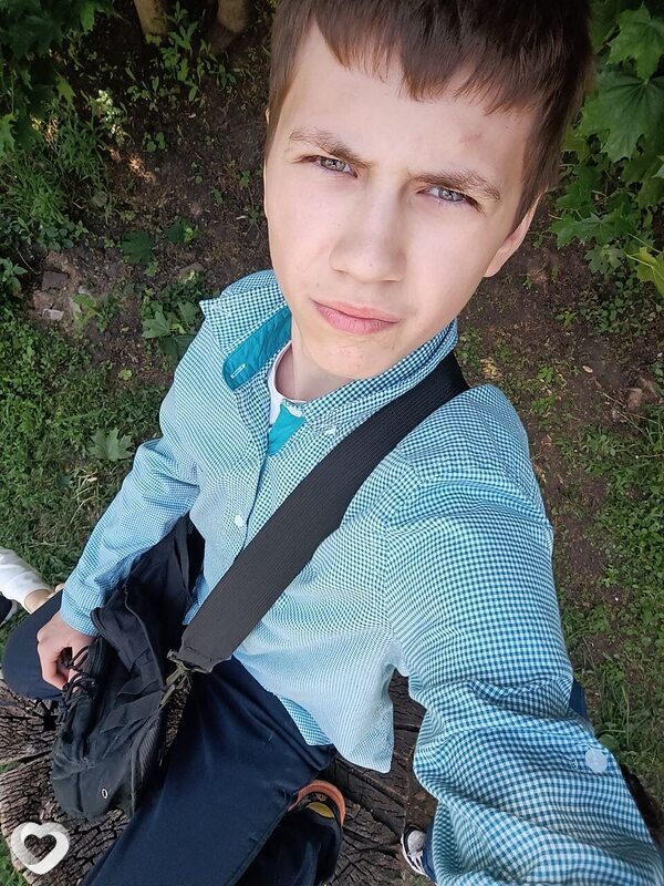 Саша, 20, Орёл — анкета №3087701