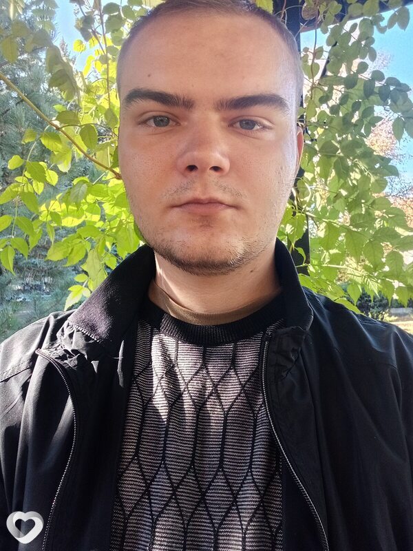 Кирилл, 23, Макеевке — анкета №3090507