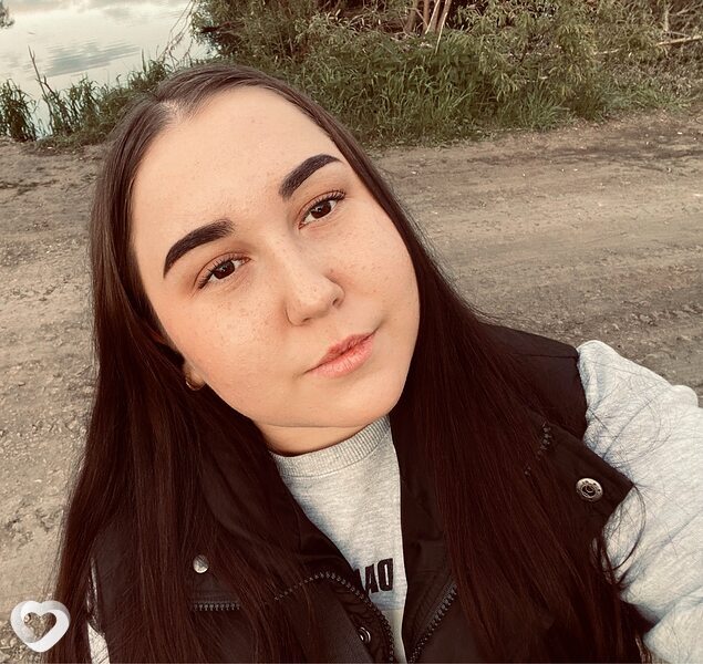 Арина, 23, Новосибирске — анкета №3090566
