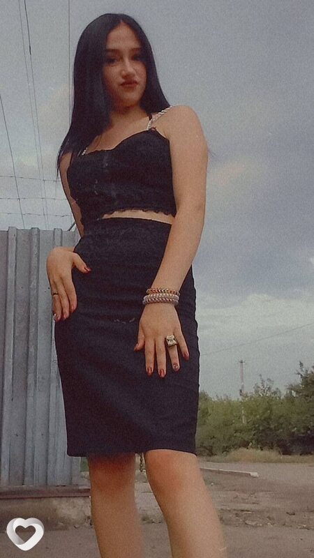 Алина, 19, Ростове-на-Дону — анкета №3092356