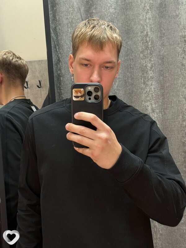 Андрей, 21, Благовещенске — анкета №3092872