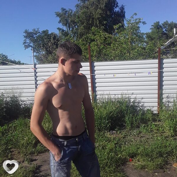 Алекс, 23, Луге — анкета №3093122