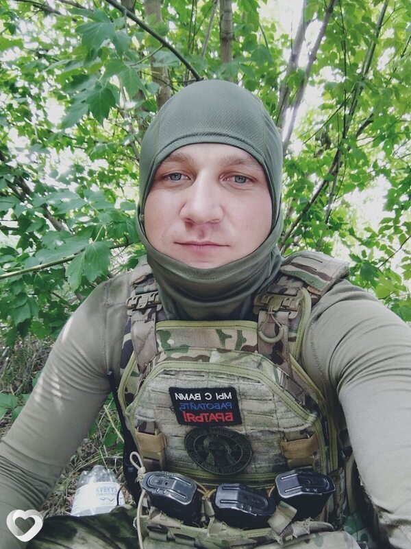 Артем, 25, Москве — анкета №3093681