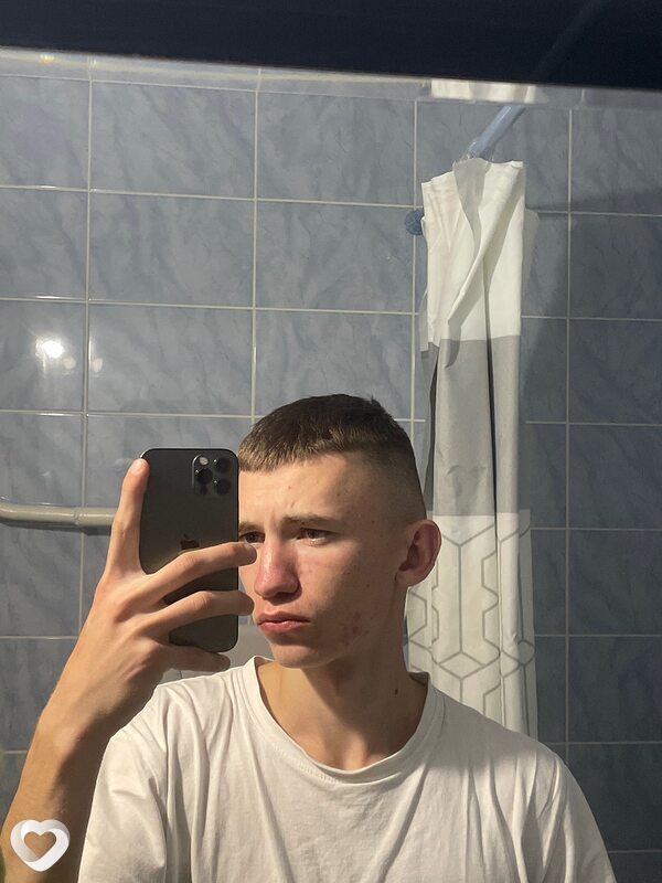 Дмитрий, 21, Красноярске — анкета №3093685