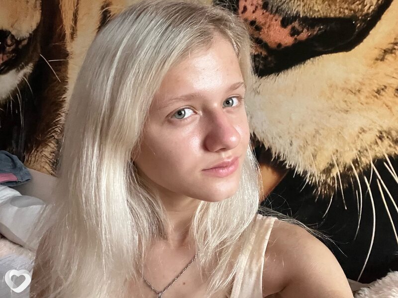 Зоя, 19, Новосибирске — анкета №3093354