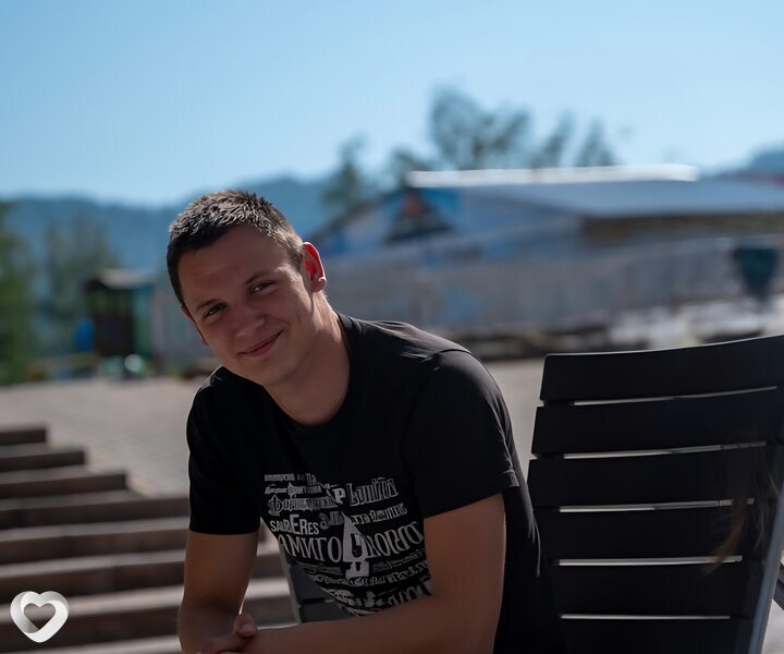 Анатолий, 23, Барнауле — анкета №3093404