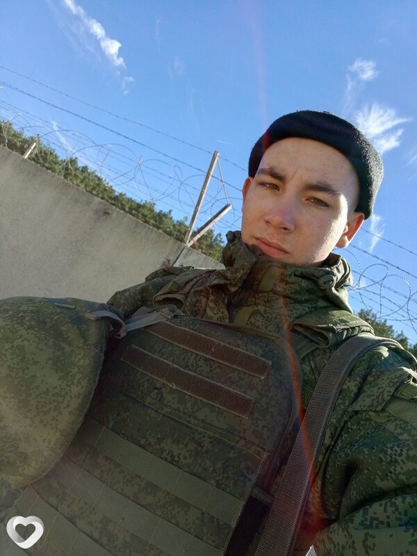 Артур, 19, Чите — анкета №3094131