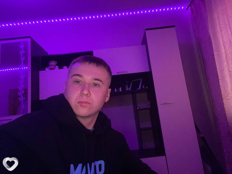 Иван, 21, Курске — анкета №3094546
