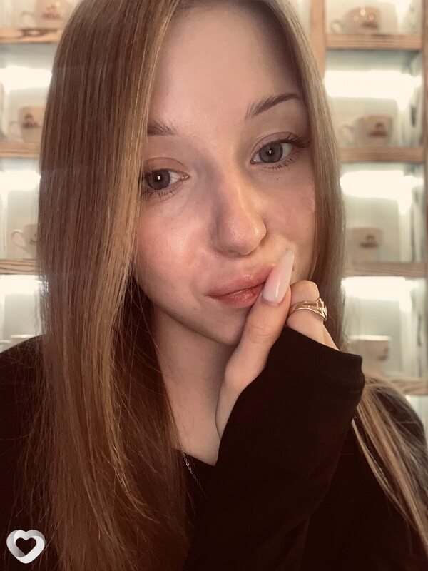 Алиса, 19, Новосибирске — анкета №3096193