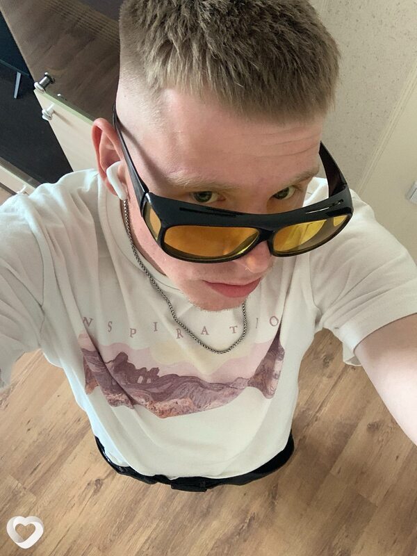 Дмитрий, 21, Витебске — анкета №3096503