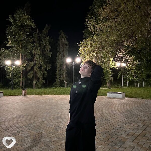 Илья, 19, Самаре — анкета №3096599