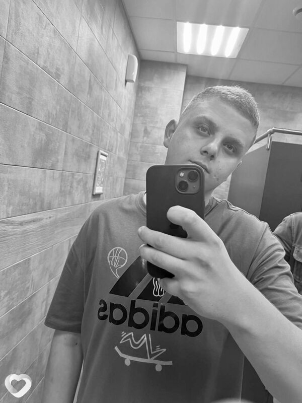 Андрей, 23, Москве — анкета №3097228