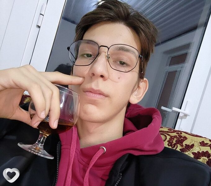Даня, 22, Севастополе — анкета №3097953