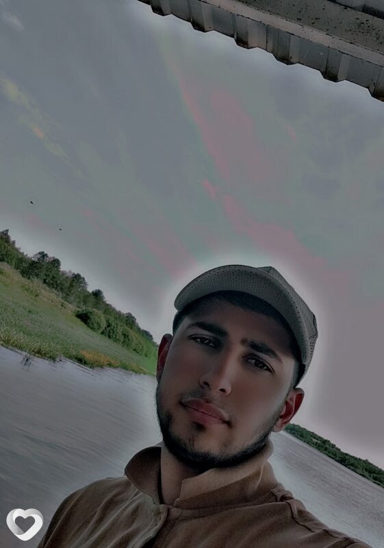 Али, 23, Великом Новгороде — анкета №3098983