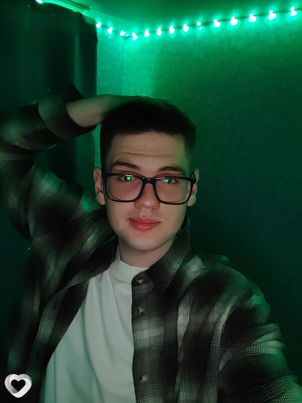 Михаил, 19, Москве — анкета №3099824