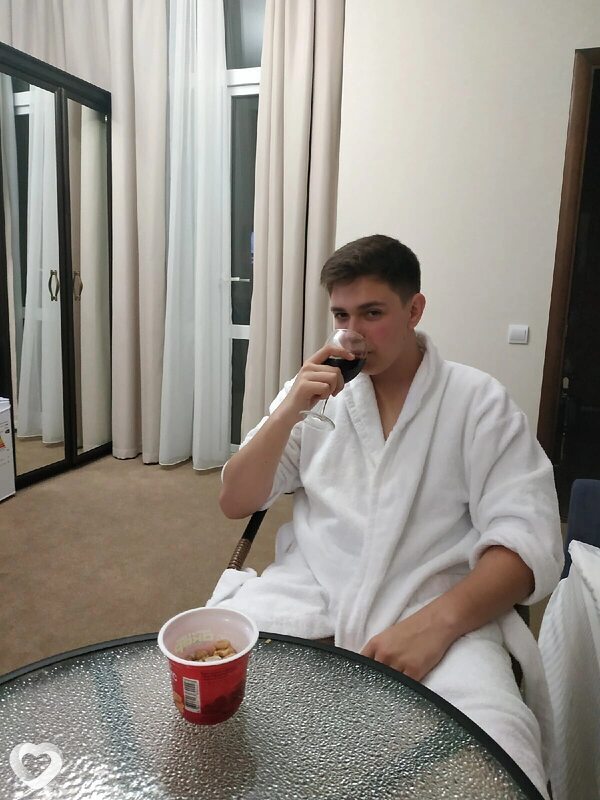 Дима, 22, Симферополе — анкета №3100442