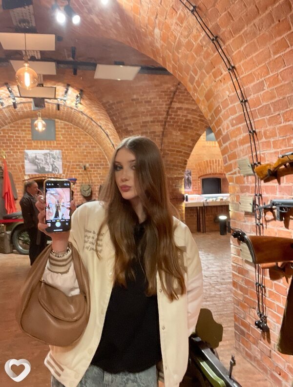 Екатерина, 18, Москве — анкета №3101006