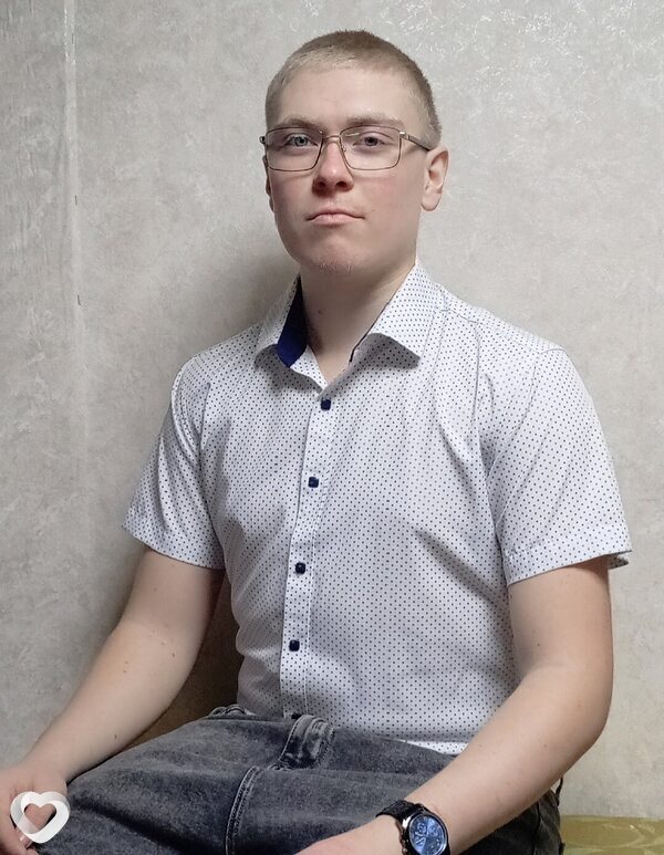 Ив, 19, Троицке — анкета №3100657