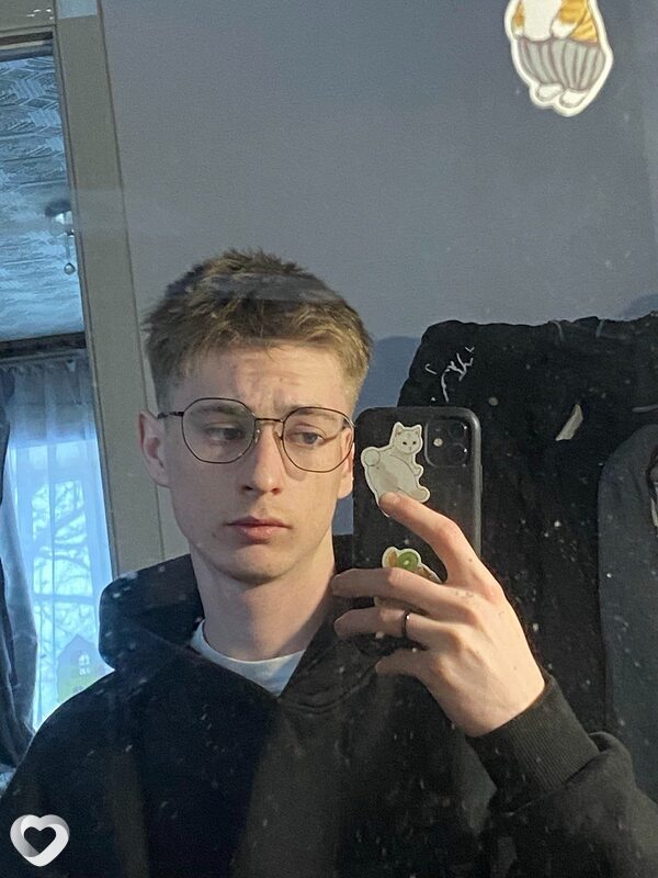 Юрий, 20, Тюмени — анкета №3101484