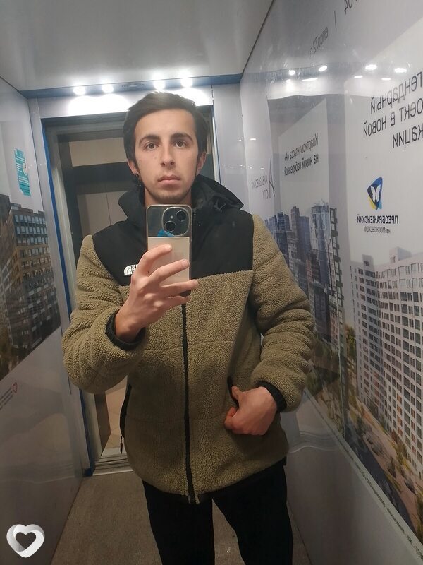 Бехруз, 21, Тюмени — анкета №3101662