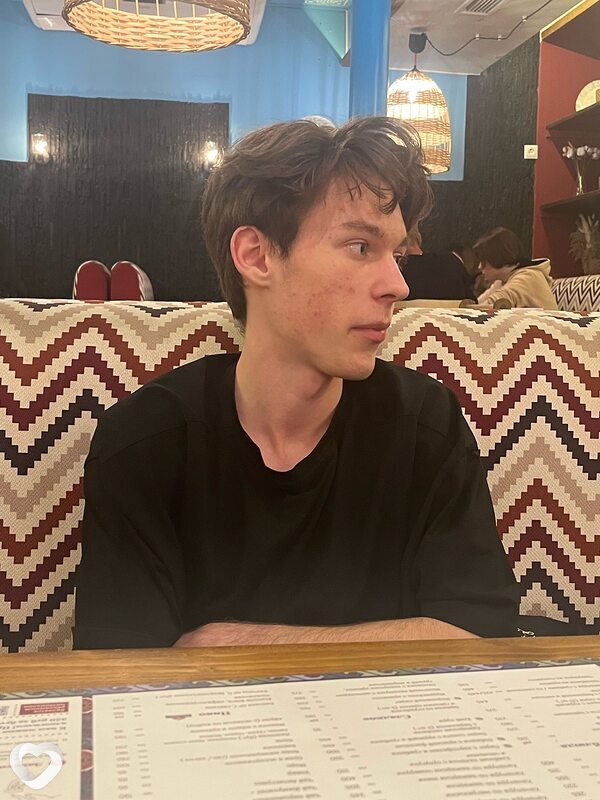 Кирилл, 20, Москве — анкета №3102546