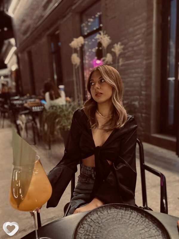 Юлия, 21, Ростове-на-Дону — анкета №3103990