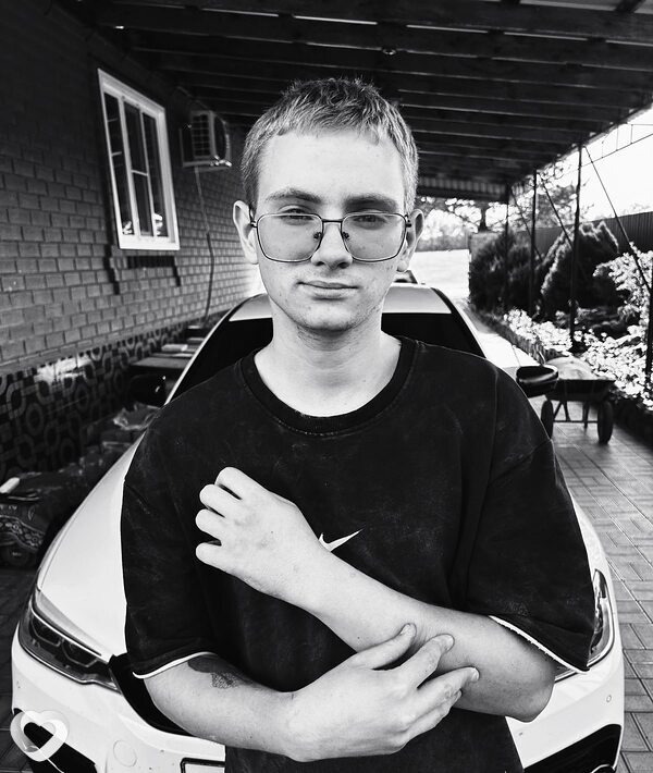 Даня, 21, Армавире — анкета №3103870
