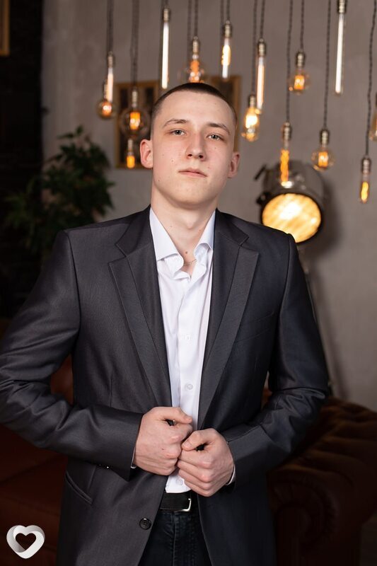 Никита, 19, Томске — анкета №3104361